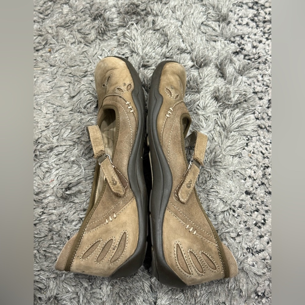 AHNU Mesh Leather Mary Jane Walking Shoes - Picture 8 of 11